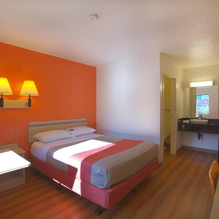 North Charleston Lodge Экстерьер фото