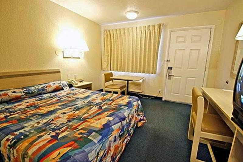 North Charleston Lodge Экстерьер фото