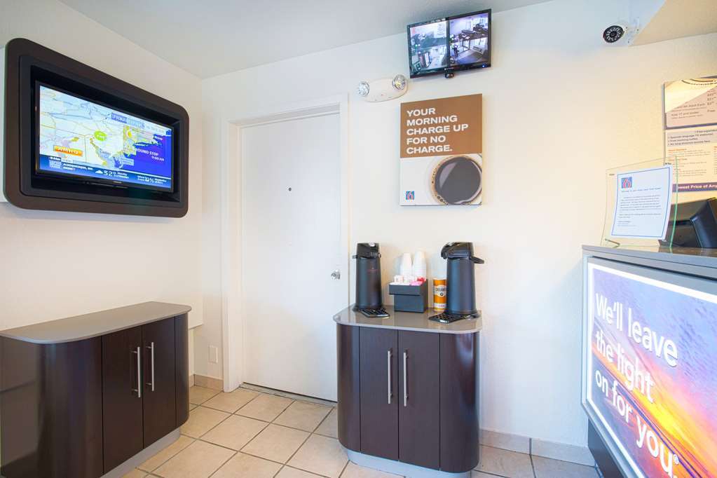 North Charleston Lodge Интерьер фото